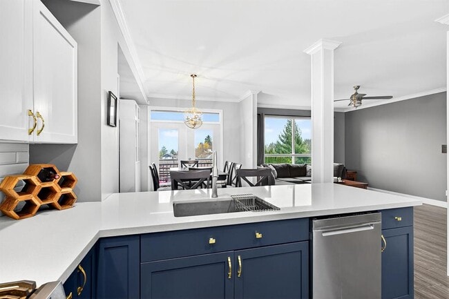 Photo - 5900-5900 Jinkerson Rd