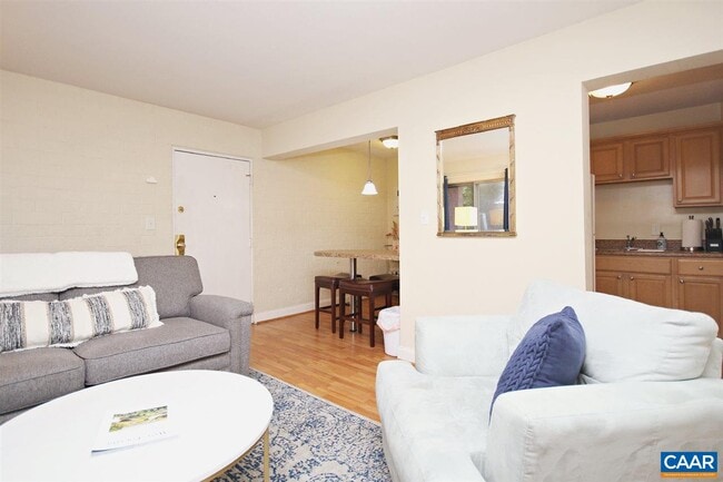 Photo - 1800 Jefferson Park Ave Unit 40