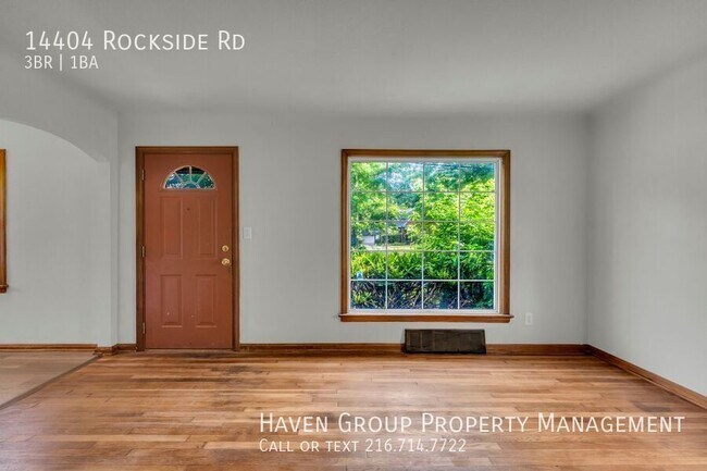 Photo - 14404 Rockside Rd