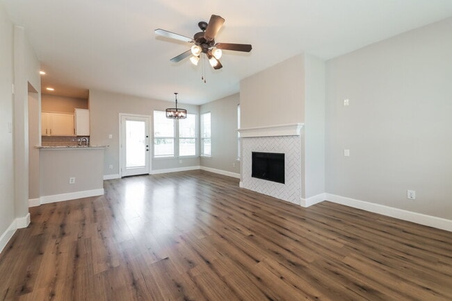 Photo - 10237 Nantucket Dr