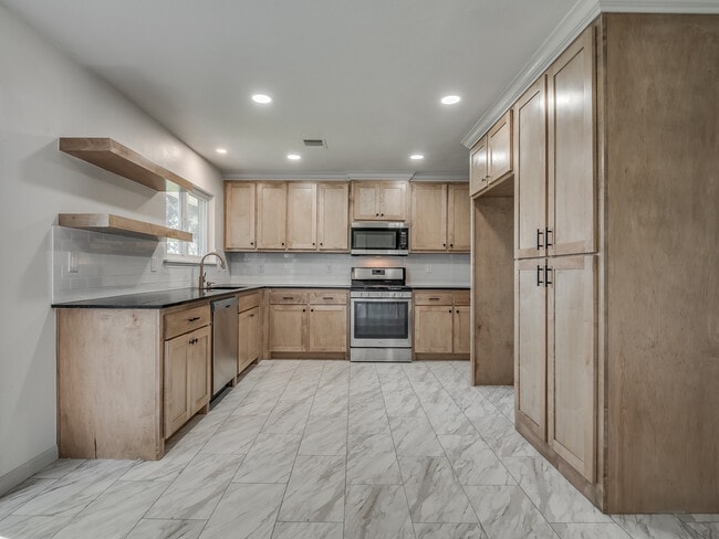 Photo - 1190 Tim Holt Dr