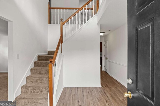 Photo - 285 Cascade Rise Ct SW