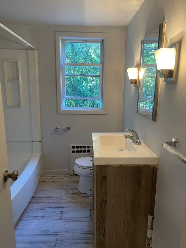 Photo - **100 SICARD ST** Basement+Driveway+Off-Street Parking+Free Washer/Dryer+Deck+Backyard