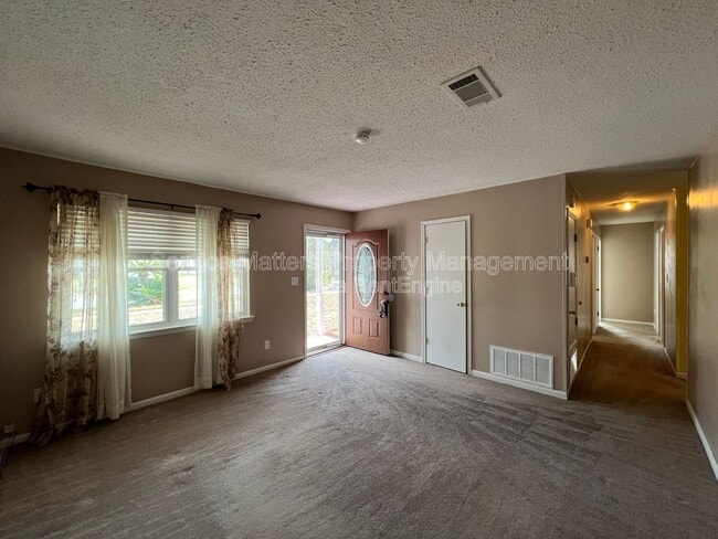 Photo - 3227 Fresno Ave