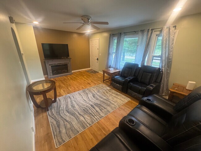 Photo - 10436 Gast Rd