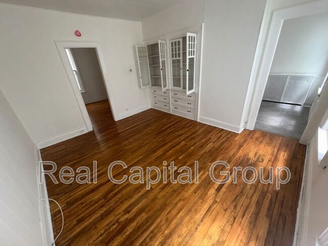 130 5th Ave Unit 2R