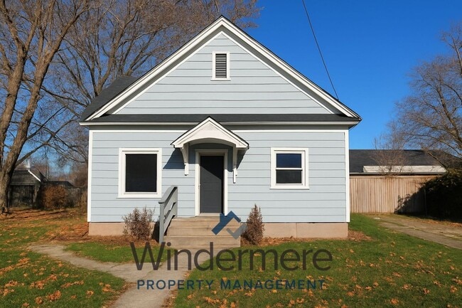 Building Photo - McAul212 Unit 212