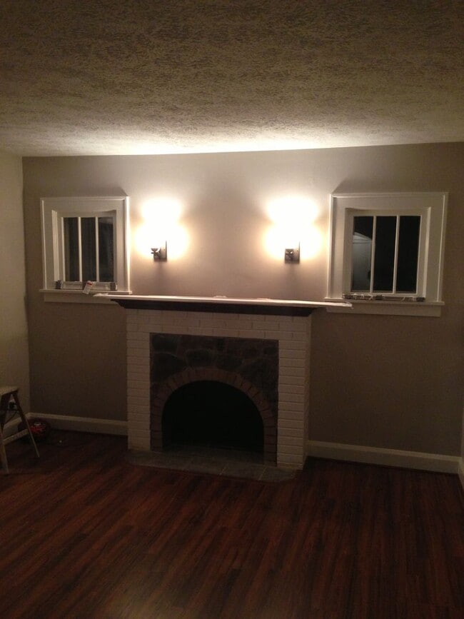Photo - Large 4BR Plain Local Home for Rent