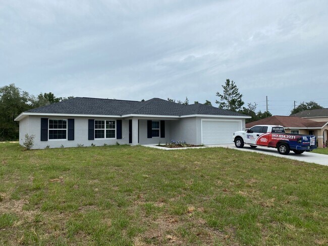 Photo - Desirable SW Ocala Neighborhood 4/2/2 *WON'T LAST*