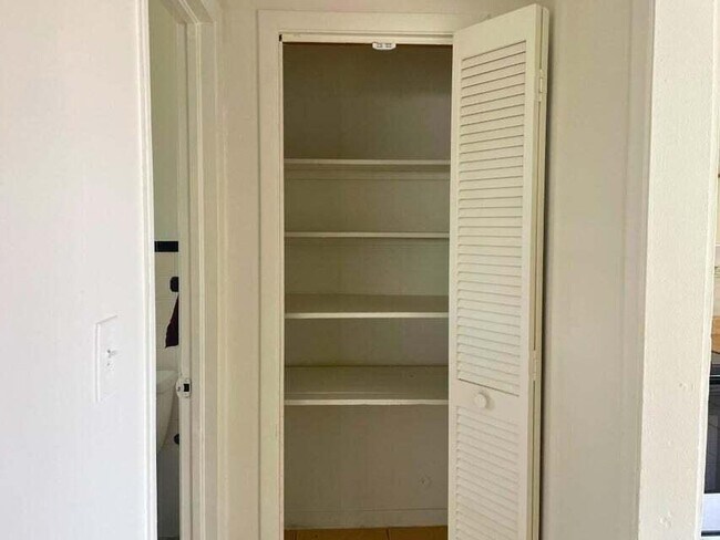 243 SE 24th Ave Unit 243
