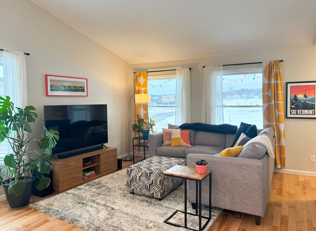 Photo - 769 Ashland Dr