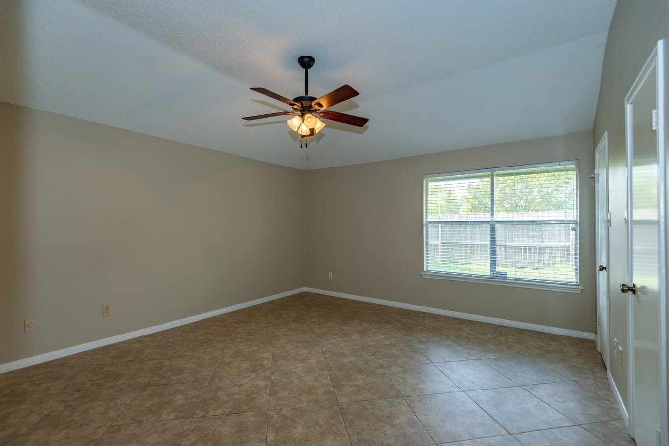 Photo - 12034 Paddock Way