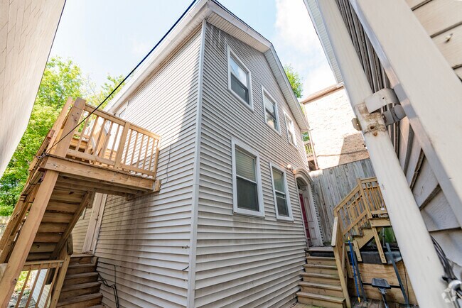 Building Photo - 1022 W Fry St Unit CH1 Rental