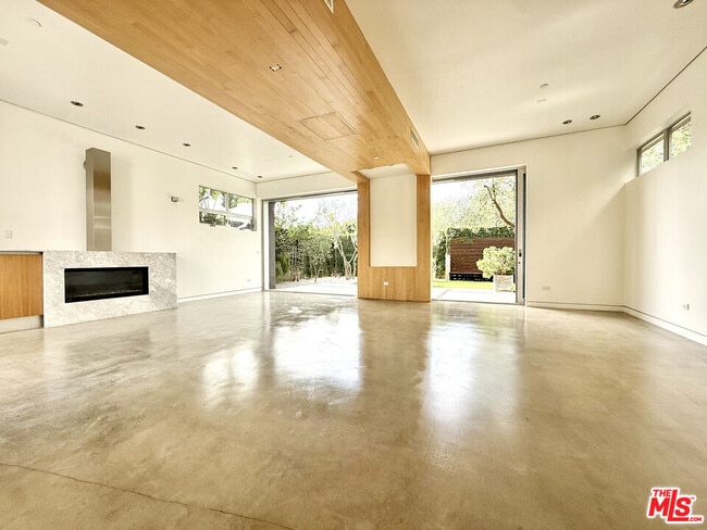 Photo - 716 Brooks Ave