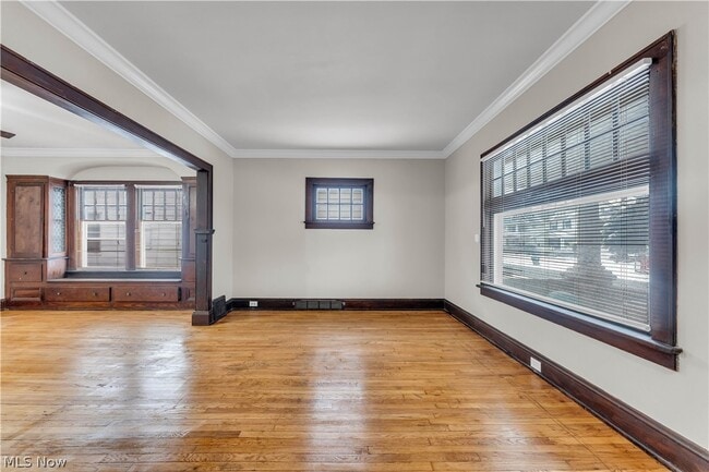 Photo - 9609 Sladden Ave Unidad 1/DN