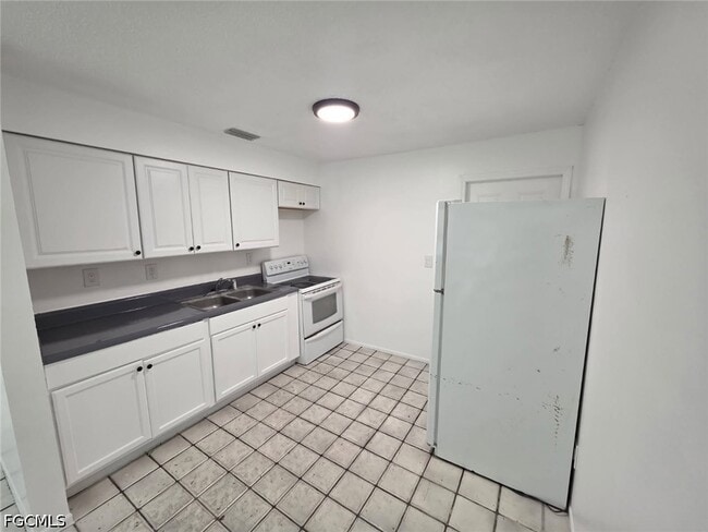 Photo - 5426 Sago Ave