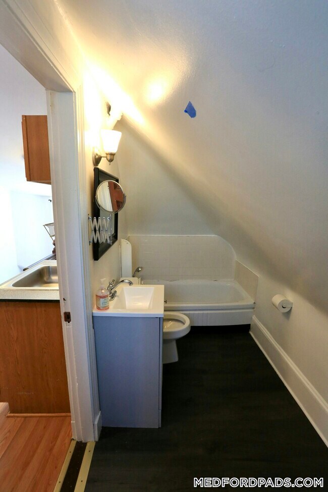 Photo - 124 Forest St Unit 3