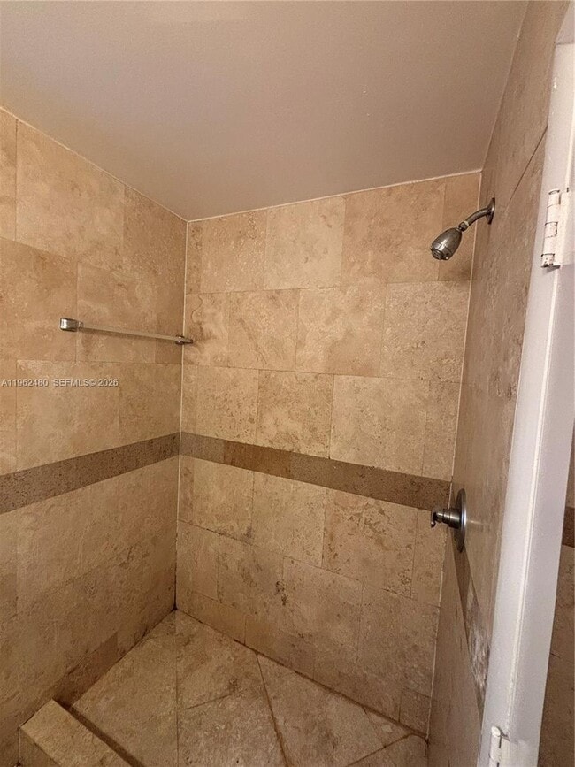 Photo - 1522 Meridian Ave Unidad 6