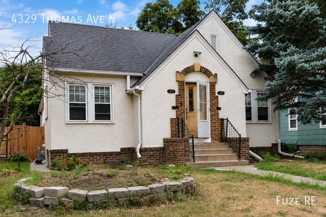 Building Photo - 4329 N Thomas Ave