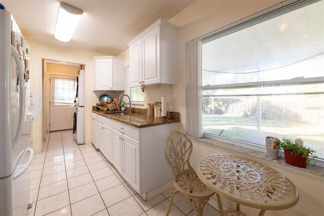 Photo - 9900 53rd St N