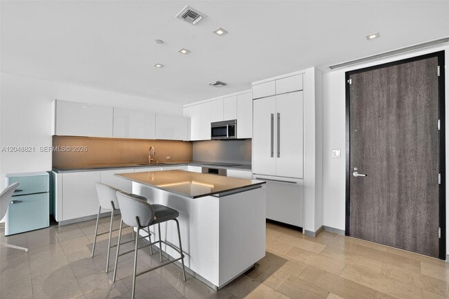 Photo - 68 SE 6th St Unit 3710