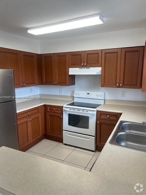 Building Photo - 2735 NW 131st St Rental