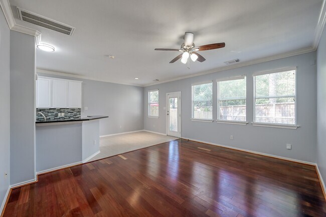 Photo - 3 Peach Ridge Pl