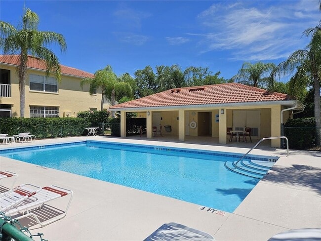 904 Casa Del Lago Way Unit 904