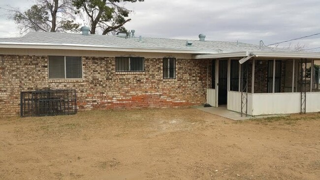 Building Photo - Northeast Rental