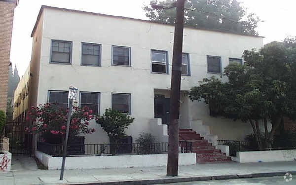 Photo - 420 Coronado St Apartments