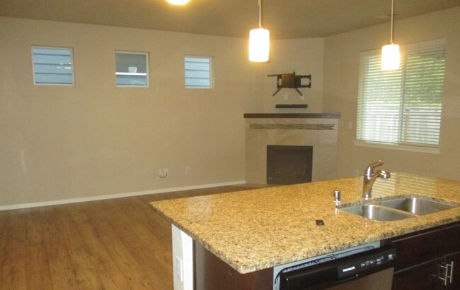 Photo - Beautiful 3 bed 2.5 bath home in South Hill Puyallup