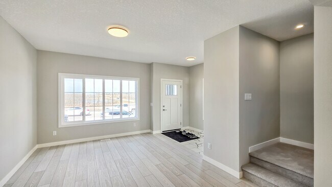 Photo - 10005 Huxbury Dr NE