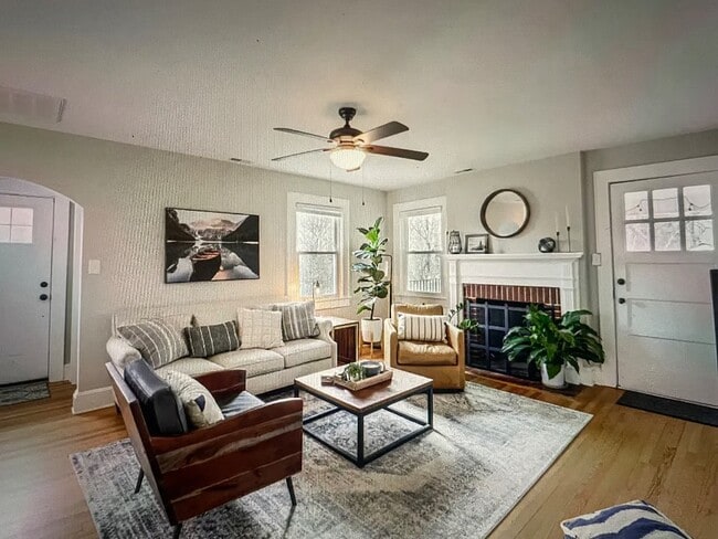 Photo - 226 Evans St