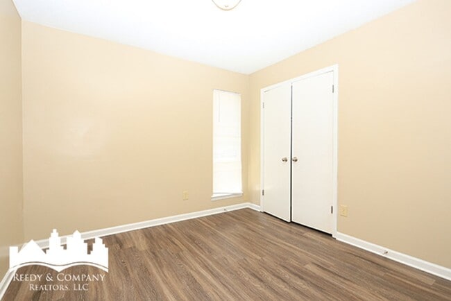 Photo - 5104 Corkwood Dr