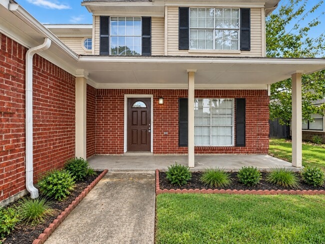 15614 Hatfield Hollow Dr
