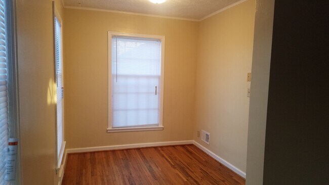 Photo - 312 S 47th St