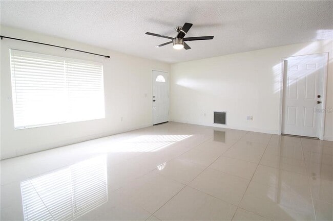 Photo - 2640 Collingswood Dr