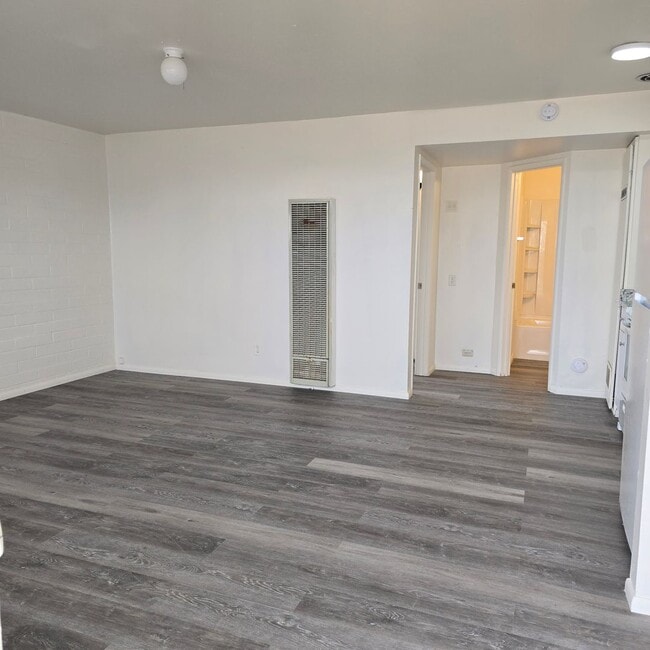 Photo - Remodeled and Fresh! One Bedroom Apartment with utilities included Unit #5