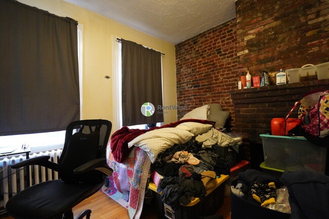 Photo - 40 Anderson St Unit 1