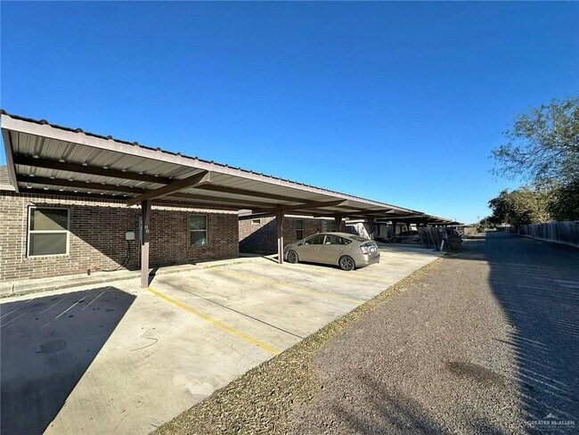 Photo - 15 Bahamas Dr Unit 2