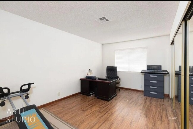 Photo - 459 Mesa Blvd Unit 202