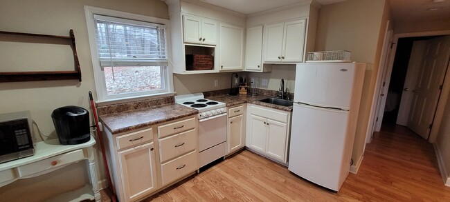 Photo - 3001 Foxdown Ct Unidad B