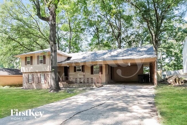 Photo - 3233 Earl Dr