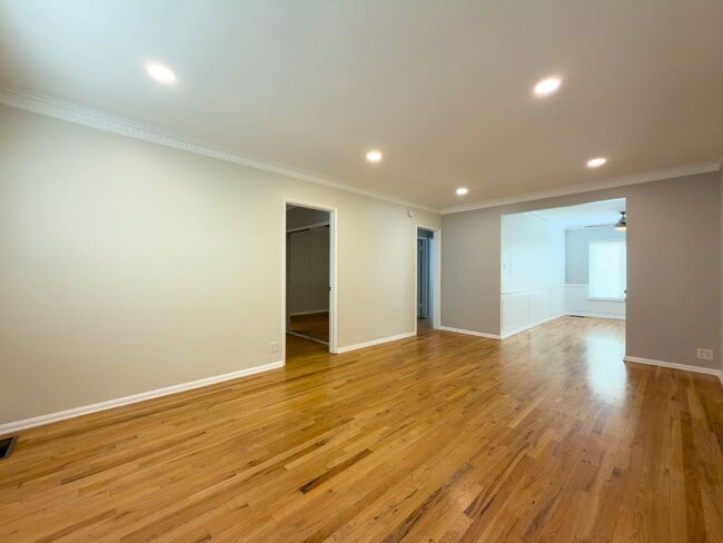 Photo - 10428 Riverside Dr Unidad 10428