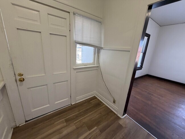 Photo - 308.5 Walnut-