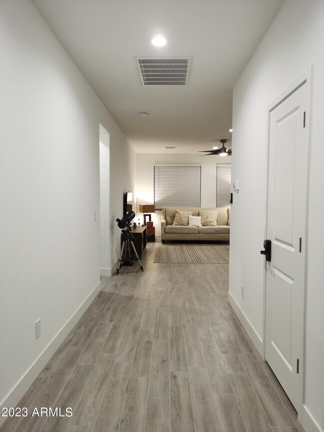 Photo - 13811 E Cavalry Dr