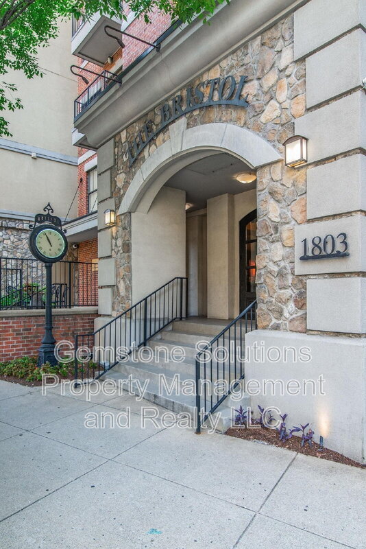 Photo - 1803 Broadway Unidad APT 110