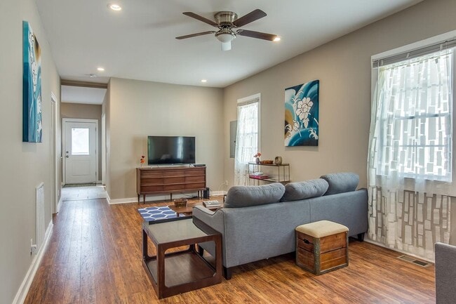 Photo - 112 Lucile St