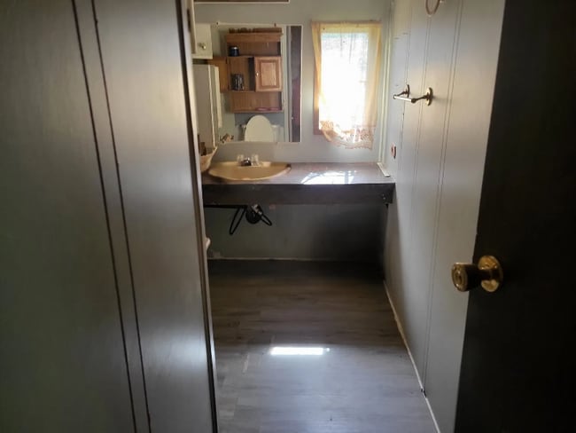 Photo - 2175 E Main St