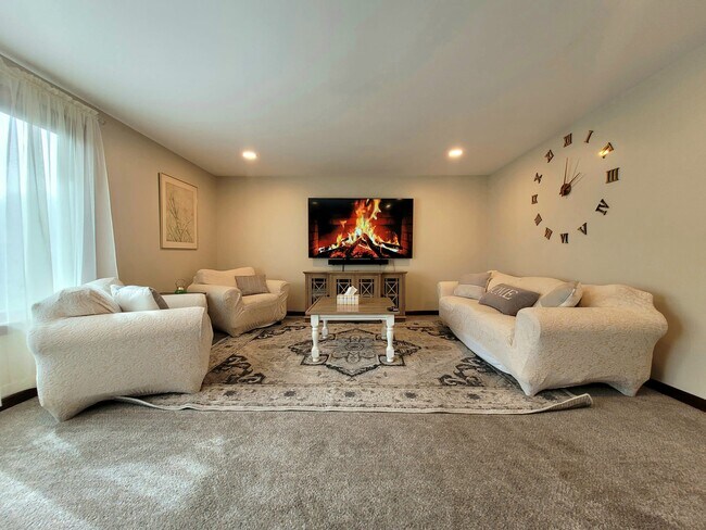 Photo - 78 Lemans Dr
